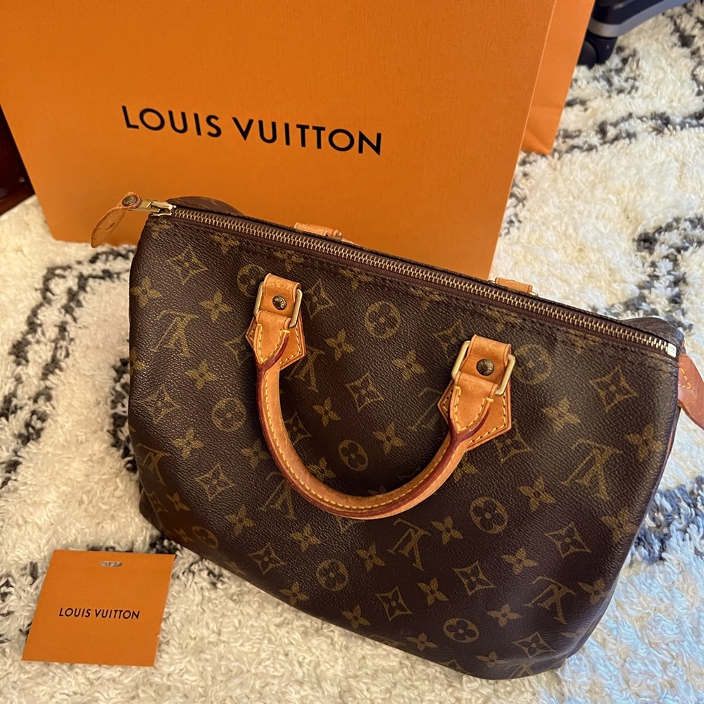 Louis Vuitton Speedy 30